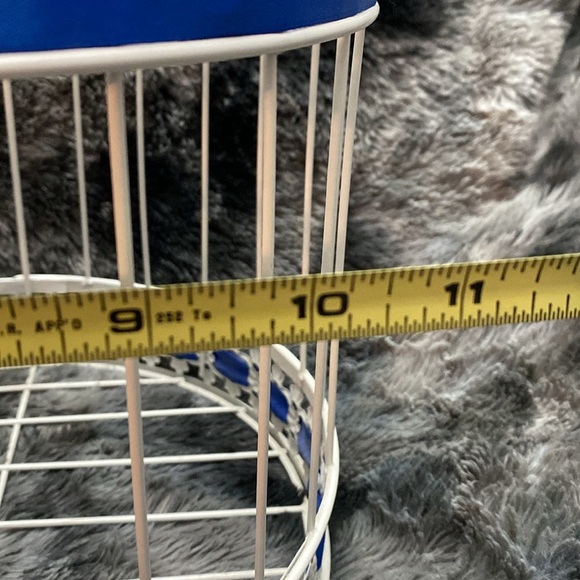 White  Wrought Iron Birdcage
Decorative Hinged Bird Embellished with blue bird - Picture 14 of 16